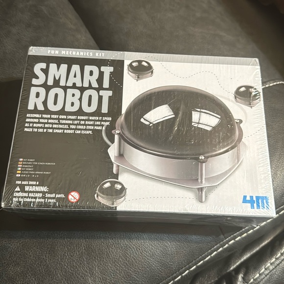 Fun Mechanics Kit: Smart Robot (NEW) - Picture 1 of 8